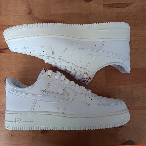 Nike Air Force 1 '07 Premium History Of Logos White Sail Womens 10 Mens 8.5 NWB - Picture 7 of 15